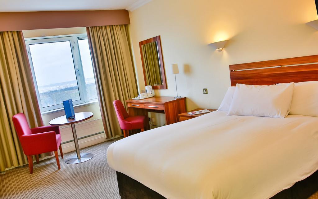 Maldron Hotel Merrion Road دبلن المظهر الخارجي الصورة