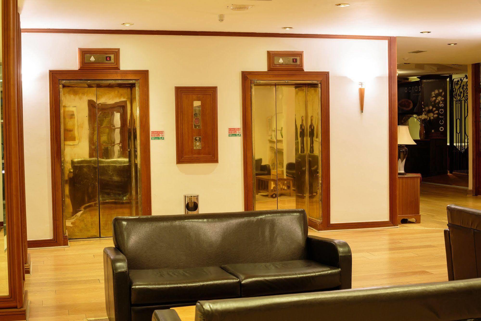 Maldron Hotel Merrion Road دبلن المظهر الخارجي الصورة